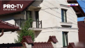 Declara ca locuieste intr-un apartament din Chisinau, dar vecinii spun ca, de fapt, deputatul socialist, Corneliu Furculita traieste intr-o casa impunatoare amplasata intr-o suburbie a capitalei - VIDEO