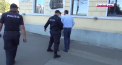 Ce spune Dorin Chirtoaca, dupa ce s-a luat la harta cu politistii in timp ce mergea sa depuna flori la monumentul lui Stefan cel Mare - VIDEO