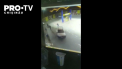 Incident socant la Cantemir. Mai multe persoane au fost calcate, intentionat, de mai multe ori cu masina de catre un sofer, la o benzinarie. Atentie, imagini care va pot afecta emotional -VIDEO
