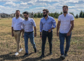 Mai multi artisti au fost decorati cu titluri onorifice precum ”Artist al Poporului”, ”Maestru in Arta"  si ”Artist Emerit”. Cine sunt acestia