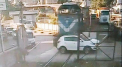 Momentul in care masina unui politician turc este lovita de tren - VIDEO