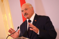 Lukasenko sustine ca i-a cerut lui Putin mai multe tipuri de arme cu prilejul intalnirii de la Soci