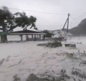 Doua persoane si-au pierdut viata in urma furtunii extrem de puternice, descrisa drept un uragan mediteranean, care a lovit Grecia, inundand strazi si locuinte - VIDEO