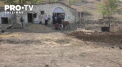 Claca, o traditie veche uitata de multi, a fost reinviata la Soldanesti. Acolo, localnicii, alaturi de cativa elevi din Chisinau, s-au apucat sa reabiliteze o casa veche, construita in pamant, si sa o transforme in muzeu - VIDEO