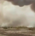 Un depozit cu peste 75 de mii tone de munitii a luat foc in regiunea Reazan din Rusia. Peste 2 mii de oameni au fost evcuati, incendiul fiind urmat de explozii - VIDEO