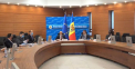 Ministrul de Externe, Oleg Tulea, si presedintele CEC, Dorin Cimil, explica cum vor avea lor alegerile prezidentiale in strainatate