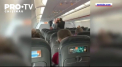 O femeie a fost data afara din avion, dupa ce a refuzat sa poarte masca de protectie si a inceput sa tuseasca spre ceilalti pasageri - VIDEO