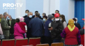 Cum arata o intalnire cu alegatorii organizata de Igor Dodon. Unii vin sa-l admire, iar altii sa-l ia la rost. Nu toata lumea a purtat masti, dar organizatorii le-au impartit… veste si ziare - VIDEO