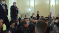 Momentul in care Igor Dodon paraseste sala in care avea loc intrevederea cu alegatorii, dupa ce Renato Usatii a venit pentru a-l provoca la dezbateri - VIDEO