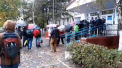 LIVE. Ce se intampla la Varnita, dupa ce o persoana a dat cu spray lacrimogen in preajma unei sectii de votare