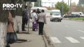 Au ramas fara transport public. Localnicii de la Telecentru au asteptat ore in sir in statii, dar troleibuzele asa si nu au venit: “Lumea asteapta, e frig afara". De ce nu a circulat transportul public dupa itinerarul obisnuit - VIDEO