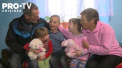 Pentru cei trei copii din Orhei, care sunt crescuti de bunici, sarbatorile vin anul acesta intr-o casa reparata, luminoasa si calda. Cum s-a schimbat viata micutilor Alexandru, Madalina si Adriana dupa campania ,,Daruiesti si Castigi'' de la PRO TV - VIDEO