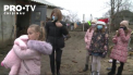 Casa familiei Mihailov s-a umplut de cadouri. Elevii liceului Dante Aligheri, impreuna cu parintii si diriginta lor, le-a adus zeci de daruri copiilor - VIDEO