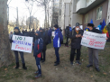 Protest la Federatia Moldoveneasca de Fotbal. Deputatul Radu Rebeja insista sa fie acceptat ca si candidat la functia de presedinte al FMF - VIDEO