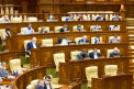 Votat in prima lectura: deputatii vor depune juramantul in fata plenului Parlamentului