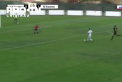 In timp ce microbistii au stat aseara cu ochii pe meciul dintre Barcelona si PSG, in Portugalia a fost inscris cel mai tare autogol de la inceputul anului - VIDEO 