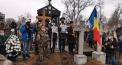 LIVE. Scriitorul Nicolae Dabija - condus pe ultimul drum. Cortegiul funerar a ajuns la Cimitirul Central din Chisinau