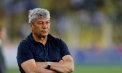 Mircea Lucescu nu are parte de pace cu fanii lui Dinamo Kiev. Sustinatorii alb albastrilor au afisat un mesaj rasist la adresa antrenorului roman 