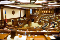 Deputatii au adoptat Declaratia Parlamentului cu privire la dezacordul dizolvarii Legislativului. PSRM: "Maia Sandu vrea ca sa ne faca gropari, sa ne dea cate o lopata si sa ingropam cetatenii RM"