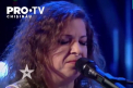 O moldoveanca stabilita de 12 ani in Romania a primit aseara un Golden Buzz la Romanii au Talent. Juratii au ramas surprinsi de vocea si talentul ei - VIDEO 