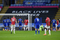 Manchester City a devenit campioana in Premier League, dupa ce rivala United, care ocupa locul secund in clasament, a fost invinsa cu 2 la 1 de Leicester  - VIDEO