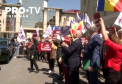 Platforma DA a protestat impotriva scumpirii carburantilor. Acestia au cerut institutiei sa spuna daca exista intelegeri de cartel pe piata petroliera - VIDEO