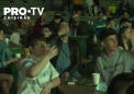 Atmosfera de la EURO 2020 a ajuns si la Chisinau. Sute de microbisti s-au adunat aseara in oraselul sportiv din scuarul Operei Nationale, pentru a savura meciul de debut al Campionatului European - VIDEO 