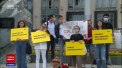 Tineri de la PAS au organizat astazi un flashmob in fata Guvernului. Vezi cum a avut loc manifestatia- VIDEO
