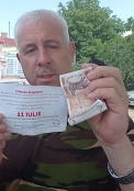 Un locuitor din stanga Nistrului sustine ca a primit o invitatie si 200 de lei de la BECS ca sa voteze pentru ei: "Eu rog politia sa se implice, sa se sesizeze"  - VIDEO