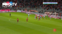Robert Lewandowski inscrie goluri pe banda rulanta. Atacantul polonez a contribuit cu un hat-trick la succesul lui Bayern Munchen in Bundesliga - VIDEO