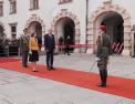 Momentul in care Maia Sandu a fost intampinata la Viena de catre omologul ei, Alexander Van der Bellen - VIDEO