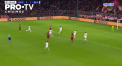 Robert Lewandowski a avut parte de o seara de vis in Liga Campionilor. Jucatorul lui Bayern Munchen a marcat trei goluri in poarta formatiei Benfica - VIDEO