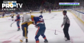 Doi hocheisti au confundat terenul de hochei cu un ring de box. Jucatorii s-au luat la pumni  - VIDEO