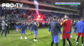 Fanii gruparii Petrolul Ploiesti au organizat un spectacol de artificii la primul antrenament al echipei din 2022. Microbistii aflati in tribune au cantat si au aprins torte pentru a saluta fotbalistii reveniti din vacanta de iarna - VIDEO