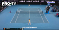 Sorana Cirstea si Simona Halep au obtinut deja cate trei victorii la competitia din Melbourne. Ambele sportive sunt calificate in optimile de finala de la Australian Open - VIDEO