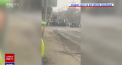 Despre curajul, de care ucrainenii au dat dovada in ultimele zile, vorbeste o lume intreaga. Zeci de locuitori ai mai multor orase au blocat cu propriile trupuri trupele militare ale Moscovei - VIDEO