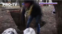 Pe masura ce trupele ruse inainteaza, locuitorii oraselor care inca nu au fost lovite de bombardamente se pregatesc sa se apere - VIDEO