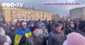 Peste 2 mii de persoane au protestat astazi in fata primariei orasului Melitopol din sudul Ucrainei, cerand eliberarea primarului Ivan Fiodorov - VIDEO