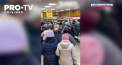 Rusii se cearta pentru zahar in supermaketurile din Rusia, speriati de faptul ca dupa impunerea sanctiunilor occidentale stocurile unor produse alimentare se vor epuiza - VIDEO