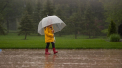 Nu va uitati umbrelele. Astazi va ploua in mai multe regiuni ale tarii. Ce temperaturi anunta meteorologii - FOTO