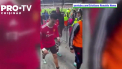 Cristiano Ronaldo a facut o criza de nervi dupa esecul suferit in partida cu Everton din Premier League. La iesire de pe teren, starul lui Manchester United a spart telefonul unuia dintre fani - VIDEO