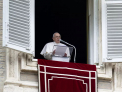 Papa Francisc cere din nou deschiderea de coridoare umanitare in Mariupol: „Plang si sufar”