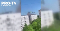 Trupele rusesti isi continua ofensiva in estul Ucrainei. Atacuri intense au loc in regiunile Lugansk si Donetk unde in ultimele 24 de ore au fost bombardate 12 localitati, fiind distruse zeci de cladiri si drumuri - VIDEO