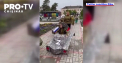 Copii imbracati in uniforme sovietice si purtand machete de tancuri, cu litera Z desenata pe ele. Asa s-a desfasurat o parada improvizata in curtea unei gradinite din Rusia - VIDEO