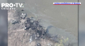 Fortele ucrainene au reusit sa zadarniceasca tentativa militarilor rusi de a traversa un rau din estul tarii. Soldatii din Ucraina au distrus zeci de vehicule blindate si tancuri si au blocat inaintarea rusilor - VIDEO