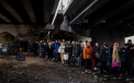 Separatistii prorusi din autoproclamata Republica Populara Donetk sustin ca au evacuat peste 300 de cetateni din Mariupol catre teritorii controlate de Rusia