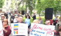 Si-au adus sustinatorii in fata Guvernului pentru a protesta. Comunistii si partidul SOR - cu pancarte si lozinci: „Jos Guvernarea” - VIDEO