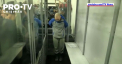 Primul proces in care soldatul rus Vadim Sismarin este judecat pentru crime de razboi a fost reluat azi la Kiev, sedinta incepand cu o scena dramatica in care militarul a fost confruntat cu vaduva barbatului ucis - VIDEO
