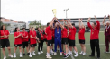 Jucatoarele clubului FC Maksimum Cahul au primit medaliile de aur pentru castigarea campionatului Moldovei la fotbal feminin - VIDEO