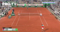 Partida dintre Casper Ruud si Marin Cilic a fost intrerupta pret de cateva minute, din cauza unei femei care a intrat pe teren - VIDEO